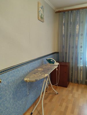 Продам трехкомнатную (3-комн.) квартиру, Маршала Кошевого ул, 60, Волгодонск г