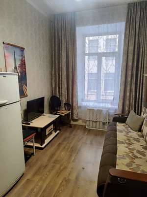 Продам комнату в 5-комн. квартире, Псковская ул, 5А, Санкт-Петербург г