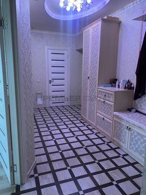 Продам трехкомнатную (3-комн.) квартиру, Калужского Ополчения ул, 3к1, Калуга г