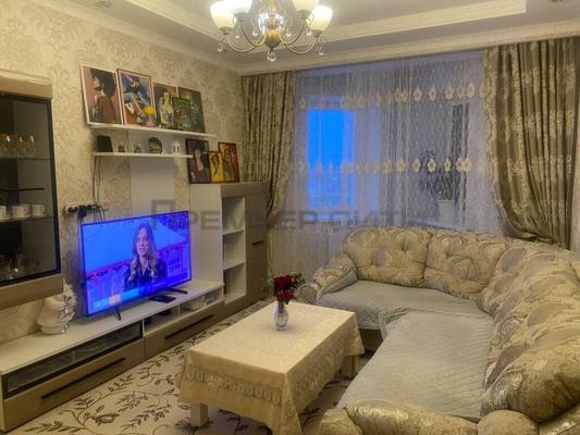 Продам трехкомнатную (3-комн.) квартиру, Калужского Ополчения ул, 3к1, Калуга г