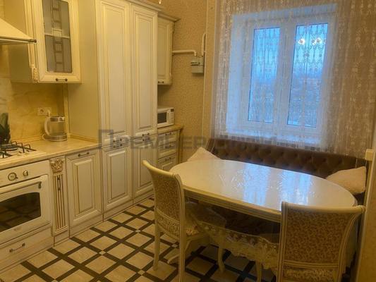 Продам трехкомнатную (3-комн.) квартиру, Калужского Ополчения ул, 3к1, Калуга г