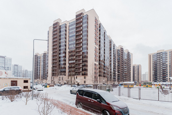 Продам однокомнатную (1-комн.) квартиру, Менделеева б-р, 12к1, Мурино п