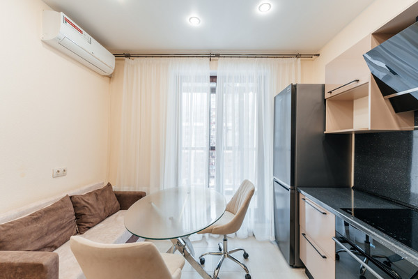 Продам однокомнатную (1-комн.) квартиру, Менделеева б-р, 12к1, Мурино п