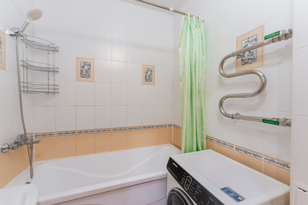 Продам однокомнатную (1-комн.) квартиру, Менделеева б-р, 12к1, Мурино п