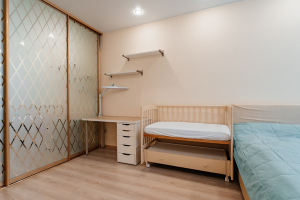 Продам однокомнатную (1-комн.) квартиру, Менделеева б-р, 12к1, Мурино п