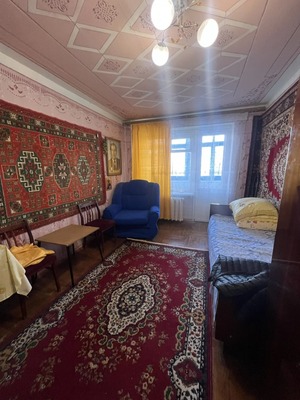 Продам трехкомнатную (3-комн.) квартиру, Азовская ул, 6, Армавир г