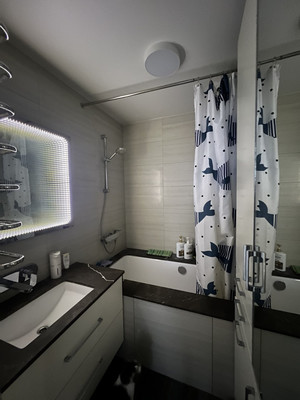 Продам трехкомнатную (3-комн.) квартиру, Онежская ул, 1, Тельмана п