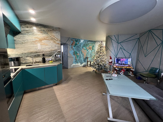 Продам трехкомнатную (3-комн.) квартиру, Онежская ул, 1, Тельмана п