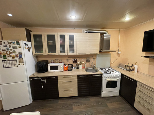 Продам многокомнатную квартиру, Ломоносова ул, 21/10, Мурманск г