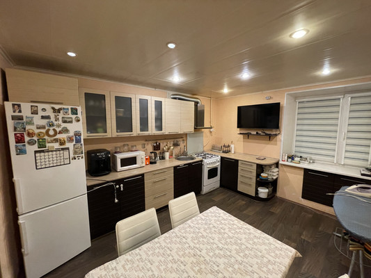 Продам многокомнатную квартиру, Ломоносова ул, 21/10, Мурманск г