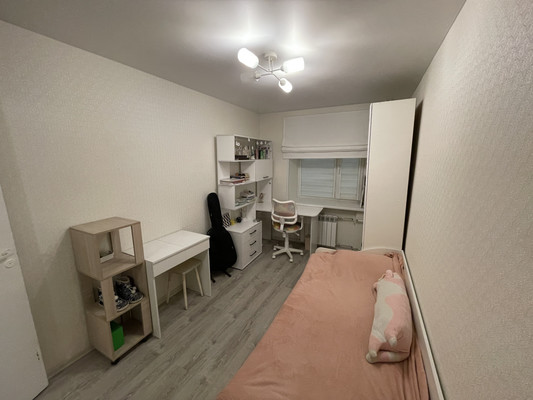 Продам многокомнатную квартиру, Ломоносова ул, 21/10, Мурманск г