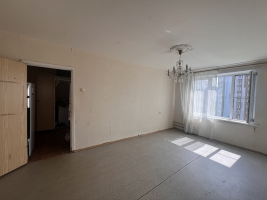 Продам трехкомнатную (3-комн.) квартиру, Кетчерская ул, 6к3, Москва г