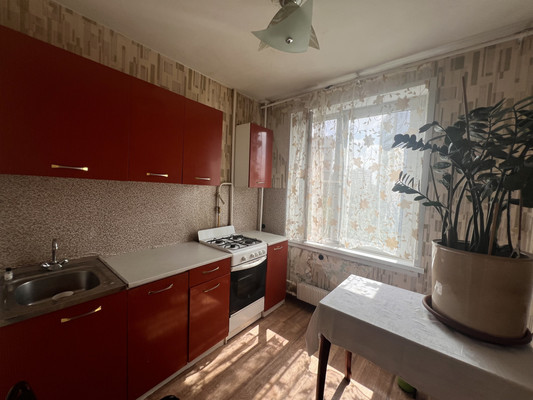 Продам трехкомнатную (3-комн.) квартиру, Кетчерская ул, 6к3, Москва г