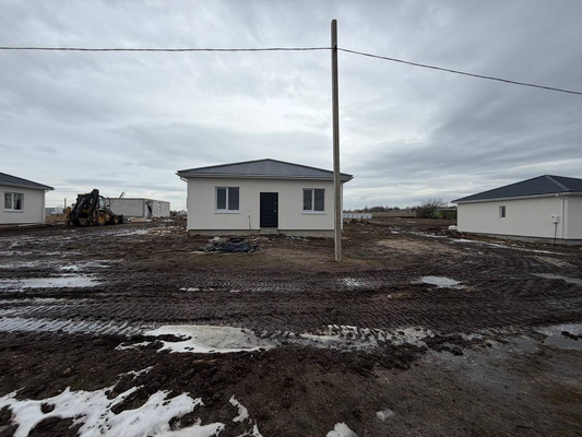 Продам дом, Дубки с, 0 км от города