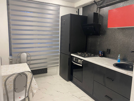 Продам трехкомнатную (3-комн.) квартиру, Маршала Блюхера пр-кт, 65, Санкт-Петербург г