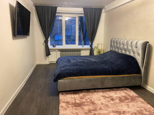 Продам трехкомнатную (3-комн.) квартиру, Маршала Блюхера пр-кт, 65, Санкт-Петербург г