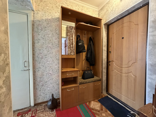 Продам однокомнатную (1-комн.) квартиру, 60 лет Октября ул, 25, Симферополь г