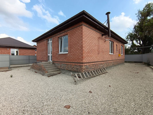 Продам дом, Дзержинского ул, Славянск-на-Кубани г, 0 км от города