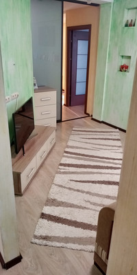 Продам трехкомнатную (3-комн.) квартиру, Маршала Казакова ул, 8к1, Нижний Новгород г