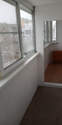 Продам трехкомнатную (3-комн.) квартиру, Маршала Казакова ул, 8к1, Нижний Новгород г