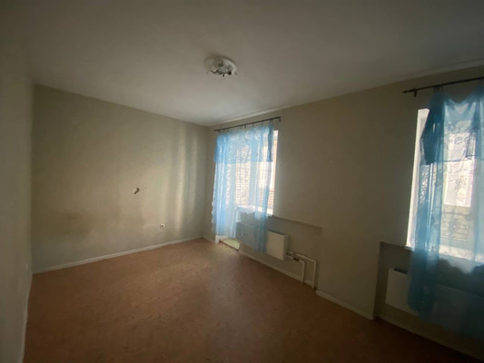 Продам многокомнатную квартиру, Фрунзе ул, 71Г, Новочеркасск г