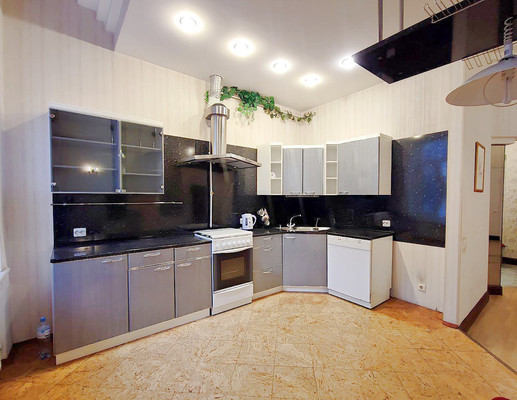 Продам трехкомнатную (3-комн.) квартиру, Рубинштейна ул, 11, Санкт-Петербург г