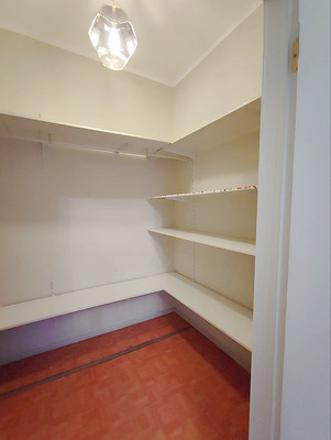 Продам трехкомнатную (3-комн.) квартиру, Рубинштейна ул, 11, Санкт-Петербург г