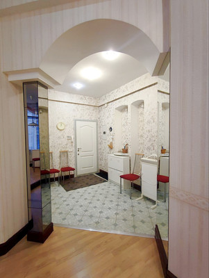 Продам трехкомнатную (3-комн.) квартиру, Рубинштейна ул, 11, Санкт-Петербург г