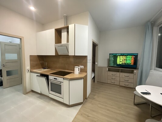 Продам однокомнатную (1-комн.) квартиру, Смольная ул, 44к2, Москва г