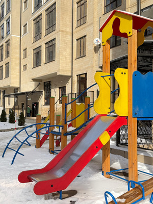 Продам двухкомнатную (2-комн.) квартиру, Ашурова ул, 1, Нальчик г