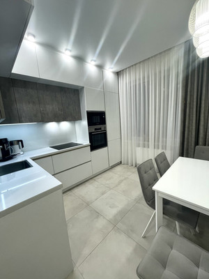 Продам однокомнатную (1-комн.) квартиру, Варшавское ш, 168, Москва г