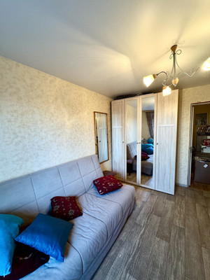 Продам двухкомнатную (2-комн.) квартиру, Чапаева ул, 112, Воронеж г