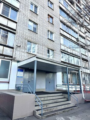 Продам двухкомнатную (2-комн.) квартиру, Чапаева ул, 112, Воронеж г