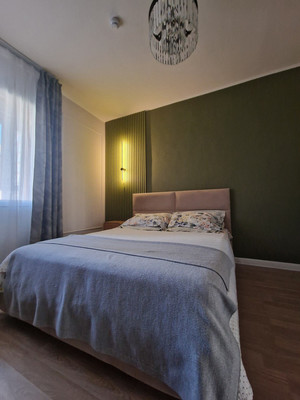 Продам двухкомнатную (2-комн.) квартиру, Литературный (Пригород Лесное мкр.) б-р, 6, Мисайлово д