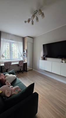 Продам двухкомнатную (2-комн.) квартиру, Литературный (Пригород Лесное мкр.) б-р, 6, Мисайлово д