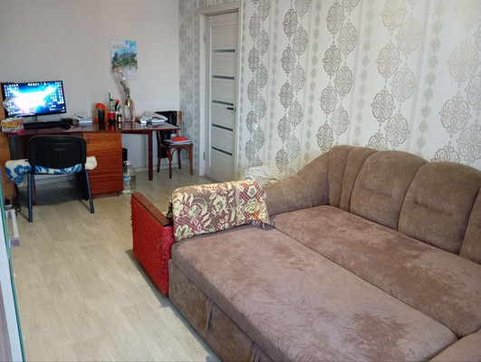 Продам однокомнатную (1-комн.) квартиру, Русская ул, 38а, Симферополь г