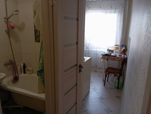 Продам однокомнатную (1-комн.) квартиру, Русская ул, 38а, Симферополь г