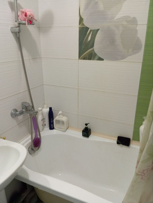 Продам однокомнатную (1-комн.) квартиру, Русская ул, 38а, Симферополь г