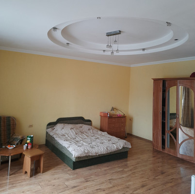 Продам однокомнатную (1-комн.) квартиру, Киевская ул, 3, Симферополь г