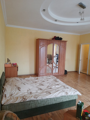 Продам однокомнатную (1-комн.) квартиру, Киевская ул, 3, Симферополь г