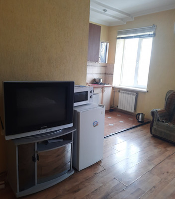 Продам однокомнатную (1-комн.) квартиру, Киевская ул, 3, Симферополь г