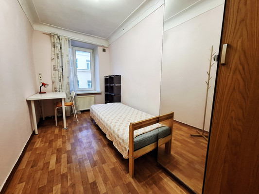 Продам комнату в 5-комн. квартире, Гороховая ул, 39А, Санкт-Петербург г