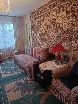 Продам трехкомнатную (3-комн.) квартиру, 60 лет Октября ул, 13/64, Симферополь г