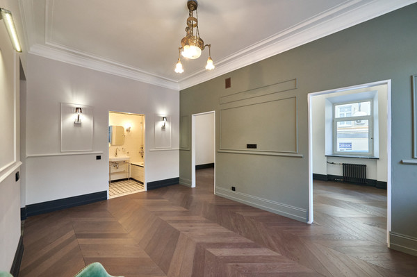 Продам трехкомнатную (3-комн.) квартиру, Бронная М. ул, 17, Москва г