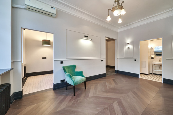 Продам трехкомнатную (3-комн.) квартиру, Бронная М. ул, 17, Москва г