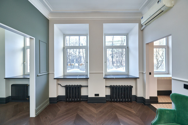 Продам трехкомнатную (3-комн.) квартиру, Бронная М. ул, 17, Москва г