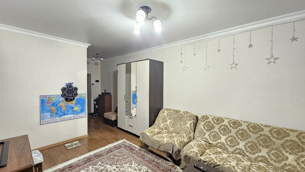 Продам трехкомнатную (3-комн.) квартиру, Маяковского ул, 78, Нальчик г