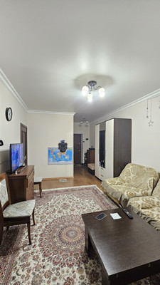 Продам трехкомнатную (3-комн.) квартиру, Маяковского ул, 78, Нальчик г