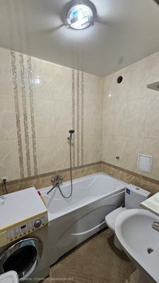 Продам трехкомнатную (3-комн.) квартиру, Маяковского ул, 78, Нальчик г