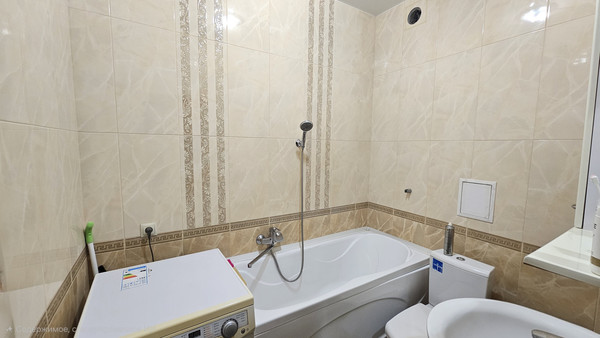 Продам трехкомнатную (3-комн.) квартиру, Маяковского ул, 78, Нальчик г